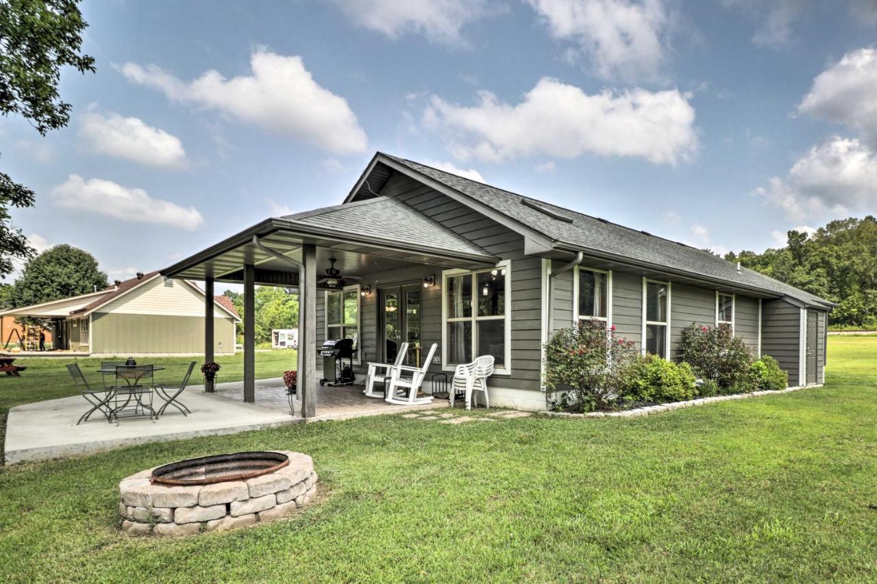 Mountain Home Cottage With Deck On White River! Gassville Buitenkant foto