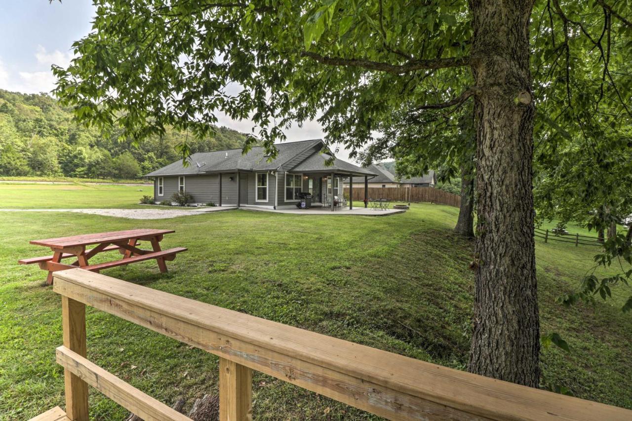 Mountain Home Cottage With Deck On White River! Gassville Buitenkant foto